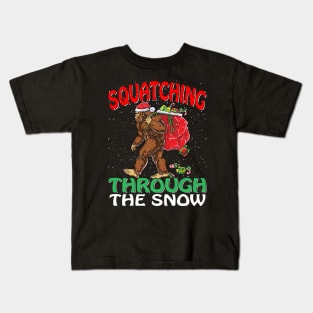 Sasquatch Christmas Squatching Bigfoot Xmas Tree Light Kids T-Shirt